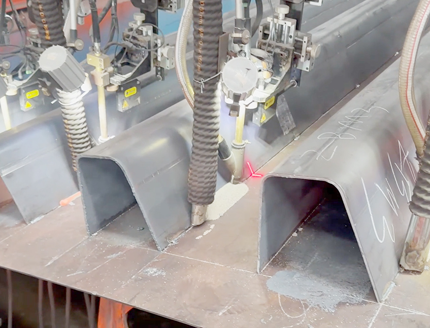 U-Rib External Welding Machine